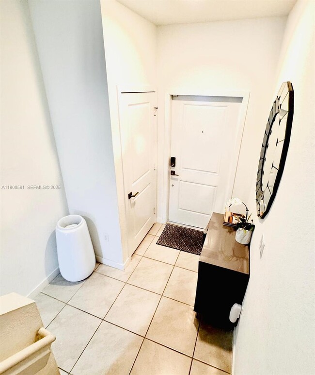 Building Photo - 761 SW 11th St