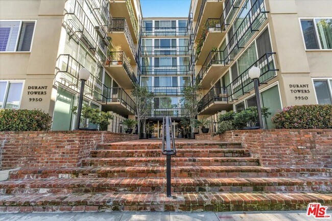 Building Photo - 9950 Durant Dr