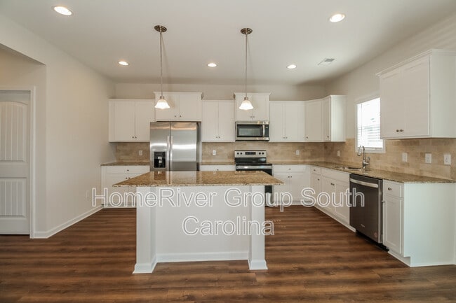 Building Photo - 875 Curlew Cir