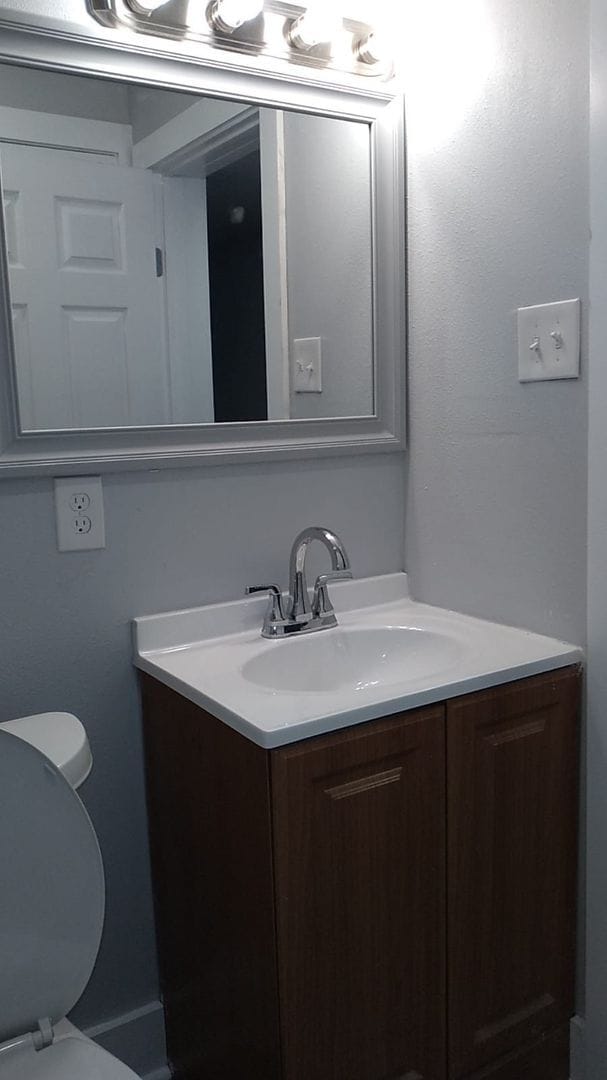 Building Photo - Gorgeous all renovated Home in Groves, TX!.