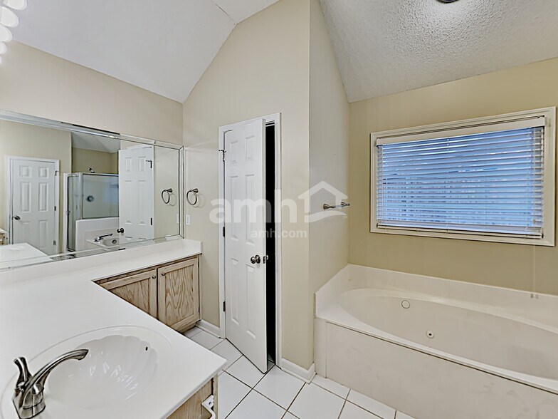 Building Photo - 1764 Meadow River Cv