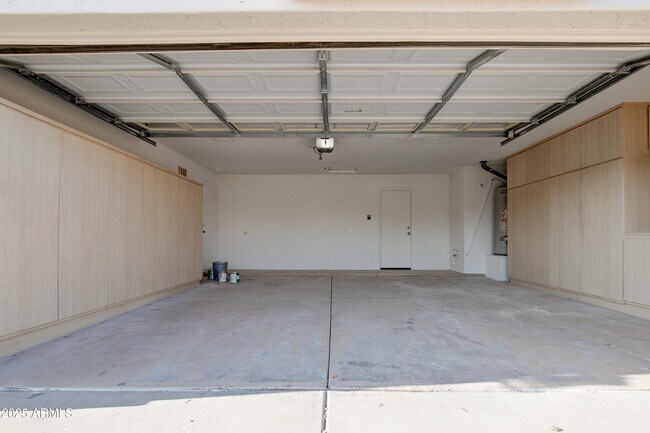 Building Photo - 9859 W Potter Dr