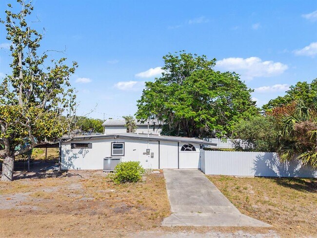 Building Photo - 7708 Maryland Ave