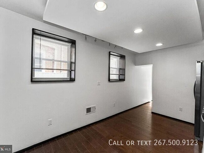 Building Photo - 907 N 5th St