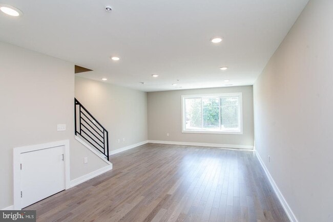 Building Photo - 1407 N 8th St