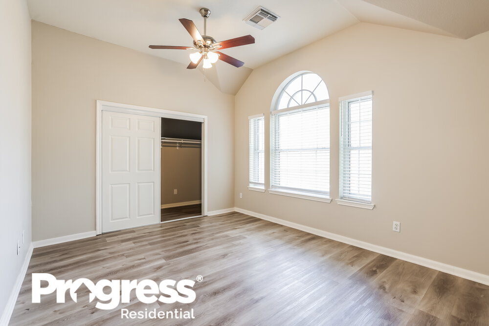 Building Photo - 14518 Southern Magnolia Cir