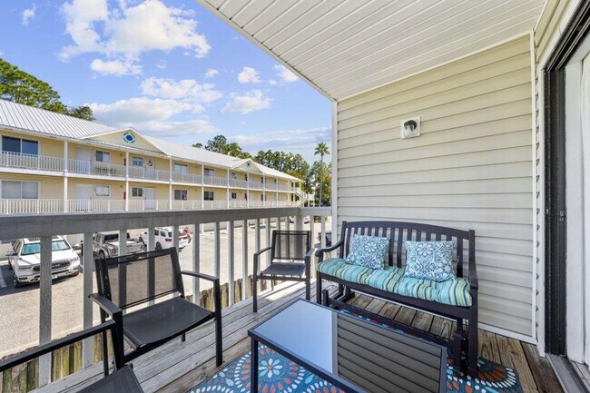 Building Photo - 25925 Canal Rd