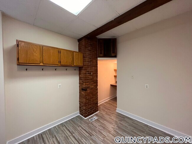 Building Photo - 185 Thomas E. Burgin Pkwy