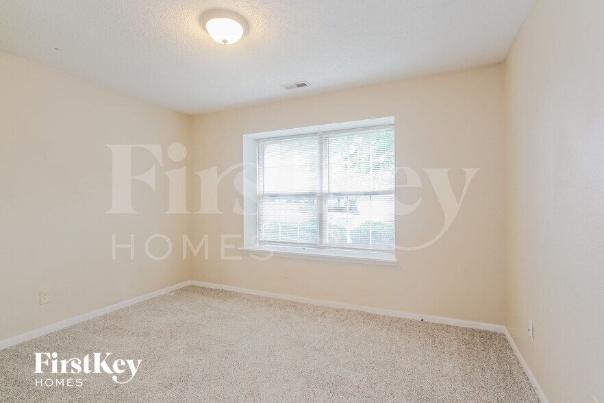 Building Photo - 5346 W Red River Ct