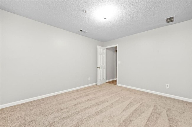 Building Photo - 605 Market Pl Ln