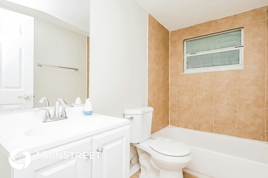 Building Photo - 3914 Pensdale Dr