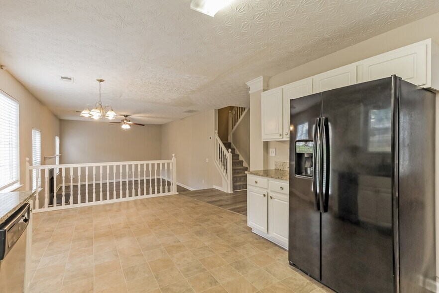 Building Photo - 1110 Ivey Ln