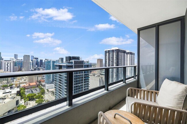 Building Photo - 159 NE 6th St