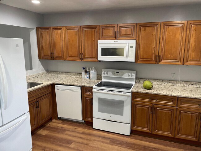 Building Photo - 5145 Breckenridge Pl