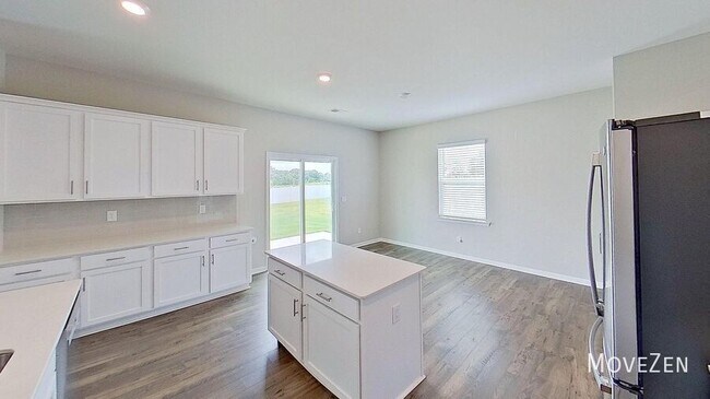 Building Photo - 349 Silicon Dr
