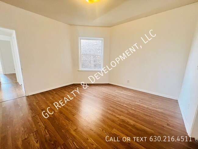 Building Photo - ***CHICAGO LAWN NEIGHBOORHOOD / 2 BDRM - 1...