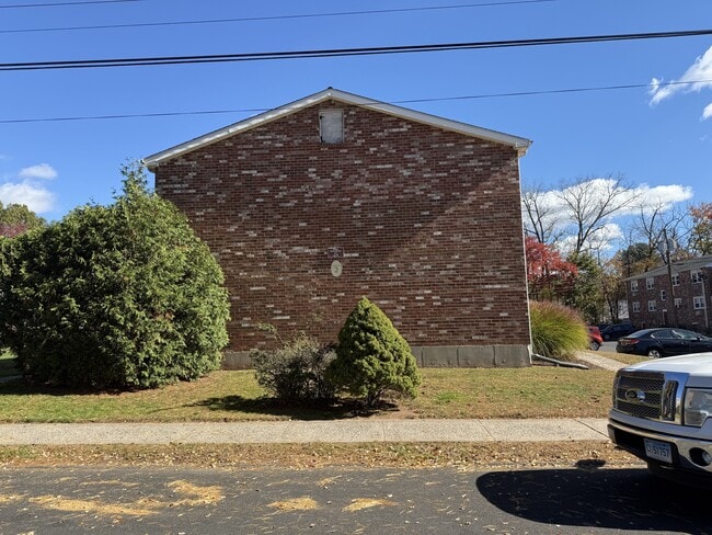 Primary Photo - 43 Hiltbrand Rd