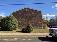 Building Photo - 43 Hiltbrand Rd