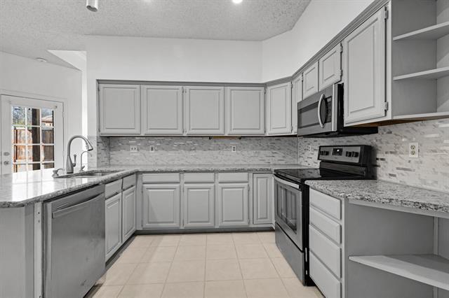 Building Photo - 619 Allen Rd