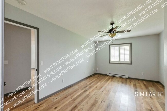 Building Photo - UPDATED!! 3 Bedroom, 1 Bath Townhome in Gr...