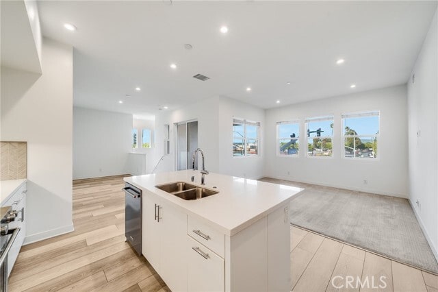 Building Photo - 1102 S Urbana St