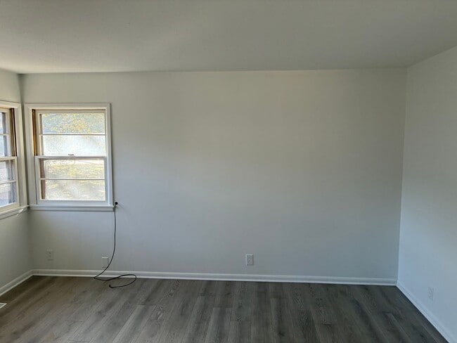 Building Photo - Rountree school district, fully remodeled 2 bed, 1 bath duplex walking distance to MSU campus and...