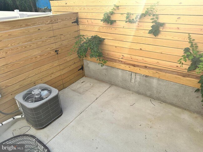 Building Photo - 2240 N 2nd St