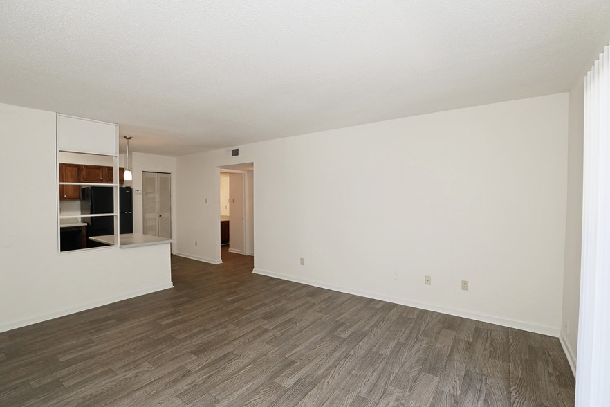 Huntleigh Woods 375 Hillcrest Rd Mobile AL 36608 Apartment Finder