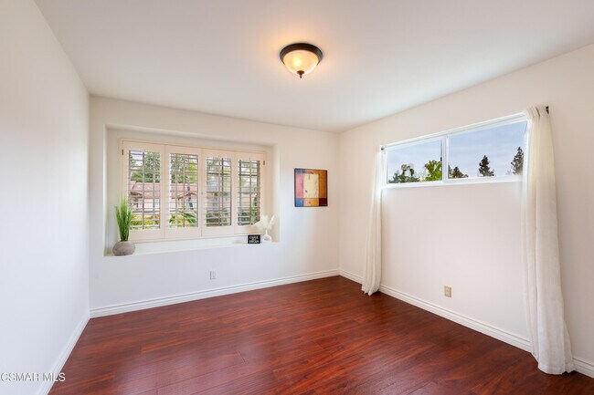 Building Photo - 3340 Tuxford Pl