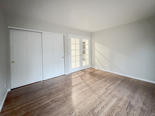 Main Floor Bedroom - 9927 Prairie Falcon Ct