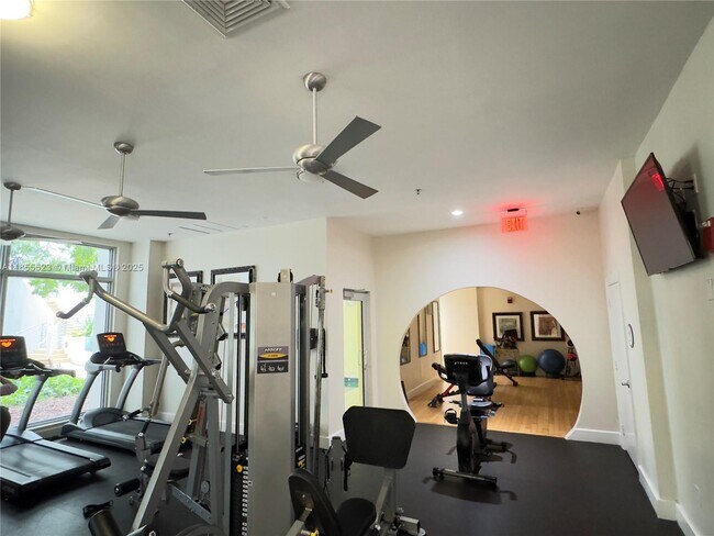 Building Photo - 1830 Radius Dr