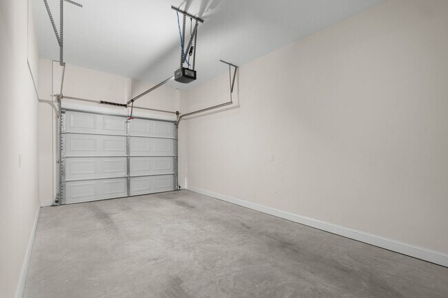 Building Photo - 108 Ledbury Cove