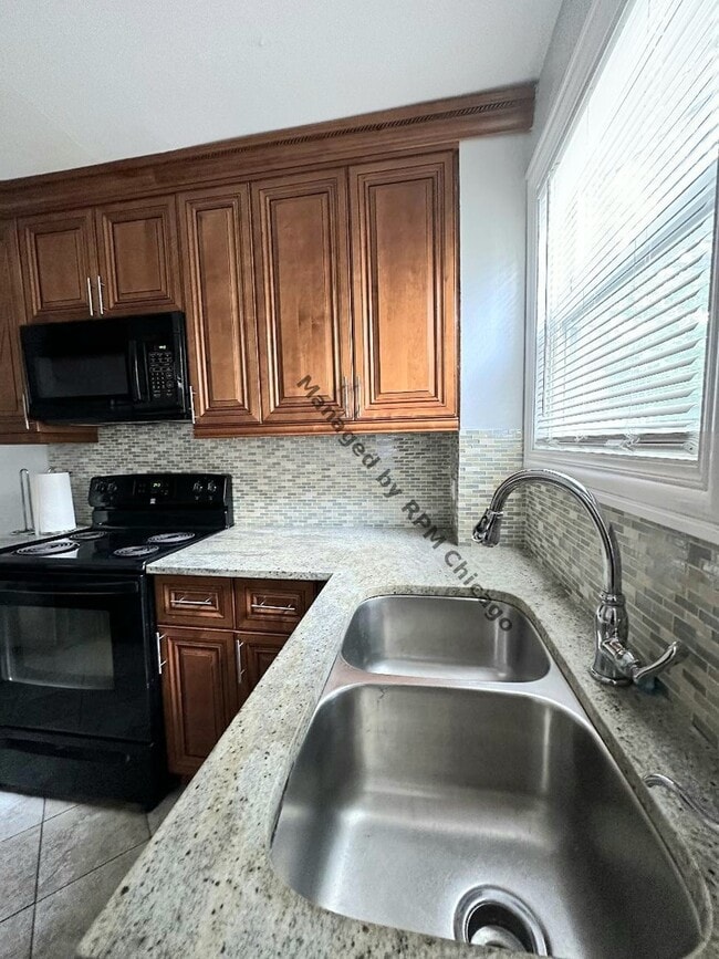 Building Photo - 1420 N Harlem Ave