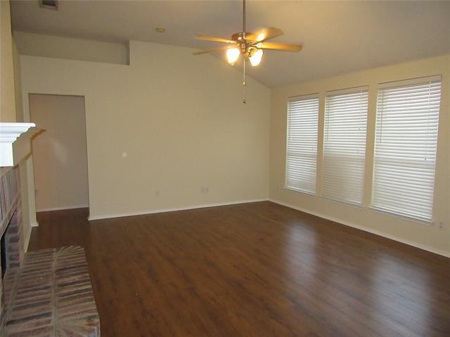 Building Photo - 319 Lake Wichita Dr