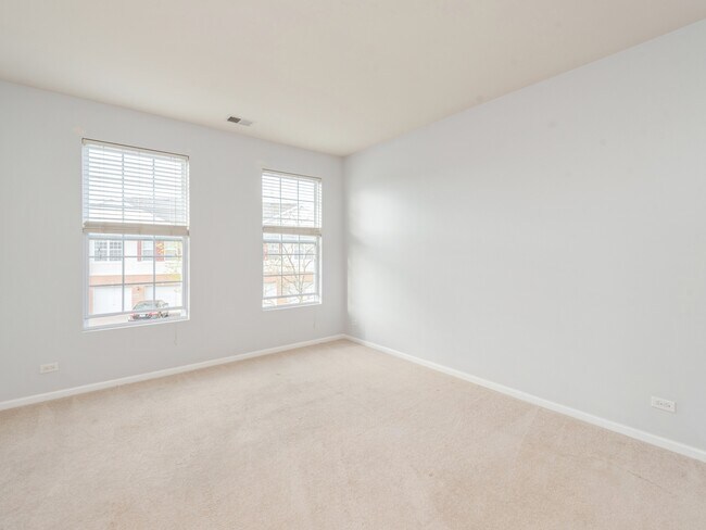 Building Photo - 2243 Concord Dr