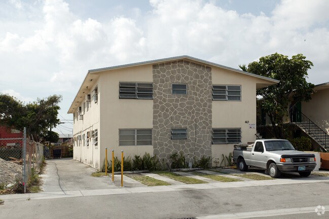 Building Photo - An Vio Apartments