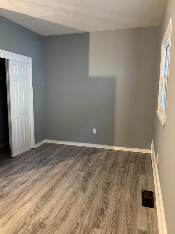 Building Photo - 203 N Main St