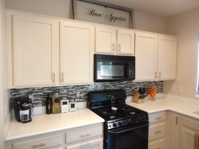 Building Photo - Beautiful 2 Story Home in Mountains Edge.