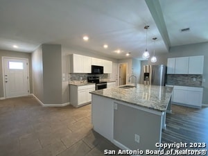 Building Photo - 6571 Beech Trail Dr