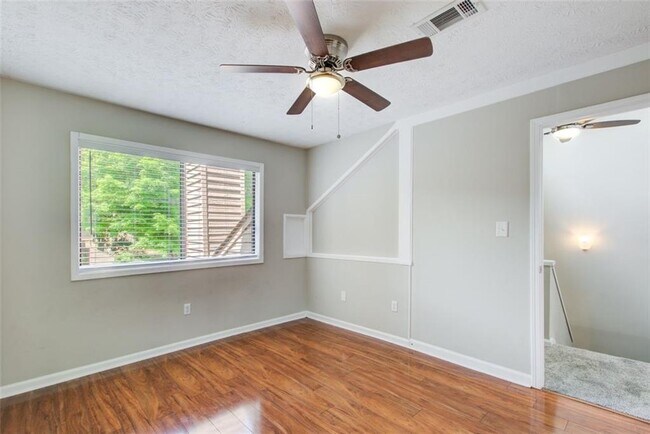 Building Photo - 1301 Parkaire Crossing