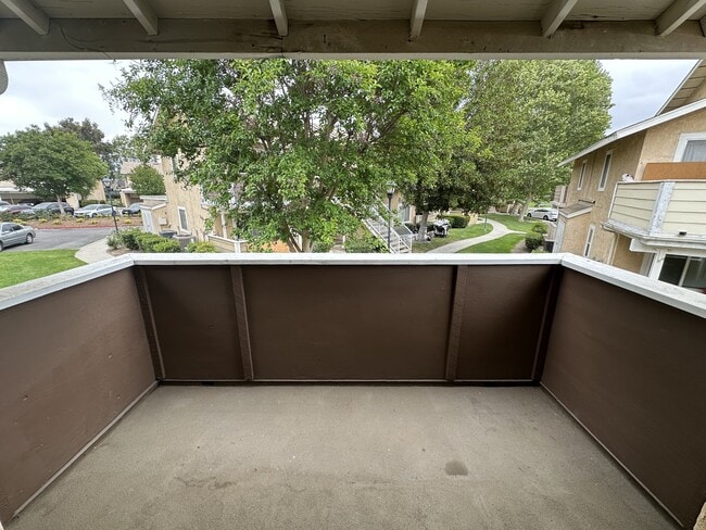 Building Photo - 3653 Oak Creek Dr