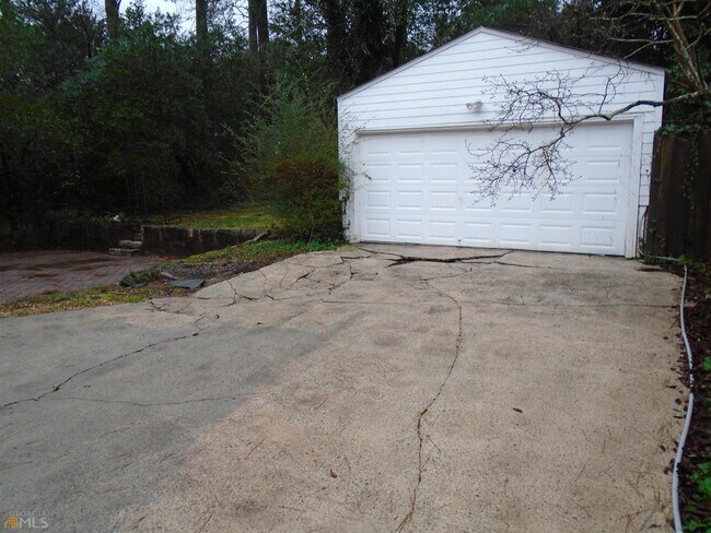 Building Photo - 1365 Scott Blvd