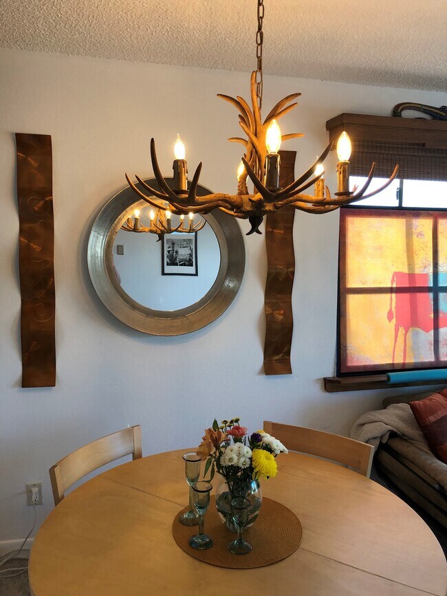 Building Photo - 149 Calle Ojo Feliz