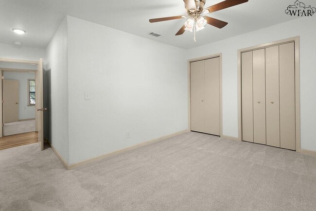 Building Photo - 3902 Cynthia Ln