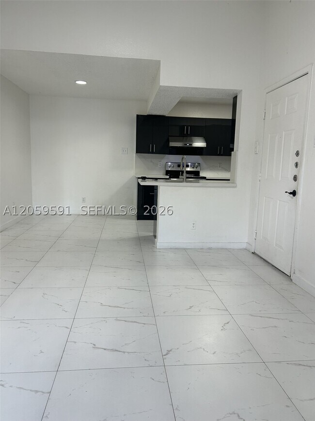 Building Photo - 15051 SW 103rd Ln