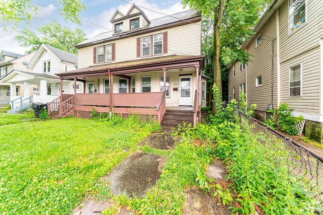 Building Photo - 2020 W 99th St