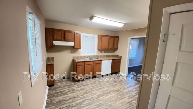 Building Photo - 1724 Winton St