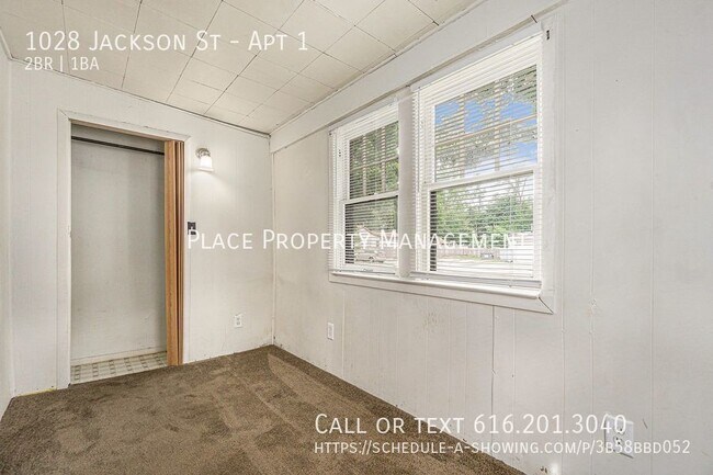 Building Photo - 1028 Jackson St #1 - 2 bedroom 1 bathroom ...