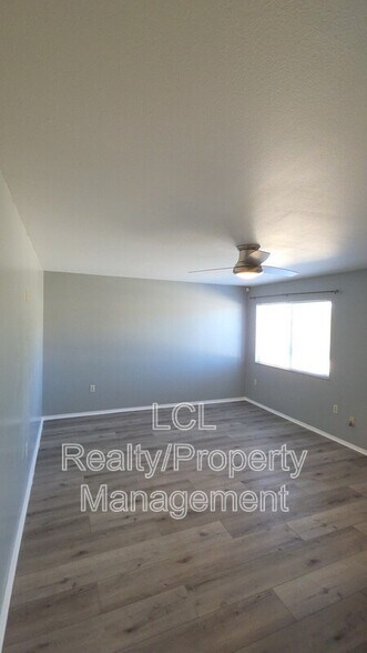 Building Photo - 27227 Sun City Blvd