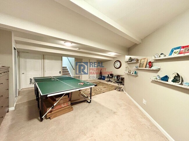 Building Photo - 13900 Lake Song Ln